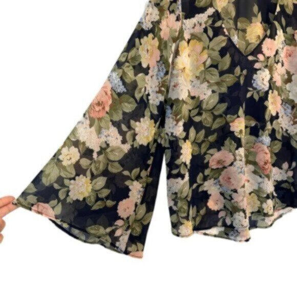 Show Me Your Mumu |  Navy Floral Hippy Dippy Party Blossom Top Blouse Size XS - Picture 6 of 10